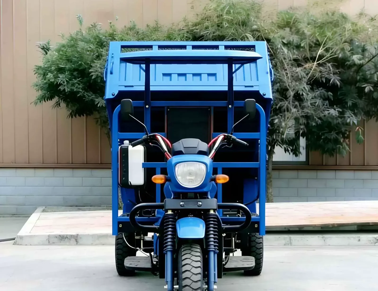 TRIVARO Fuel Cargo Trike 1800kg Payload