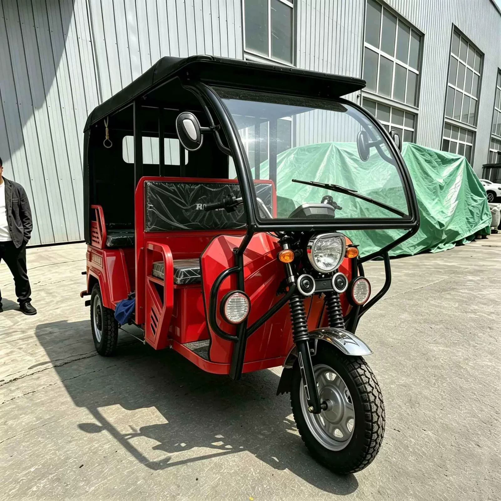 TRIVARO Fuel Passenger Trike for Export — Model TRV-04247252