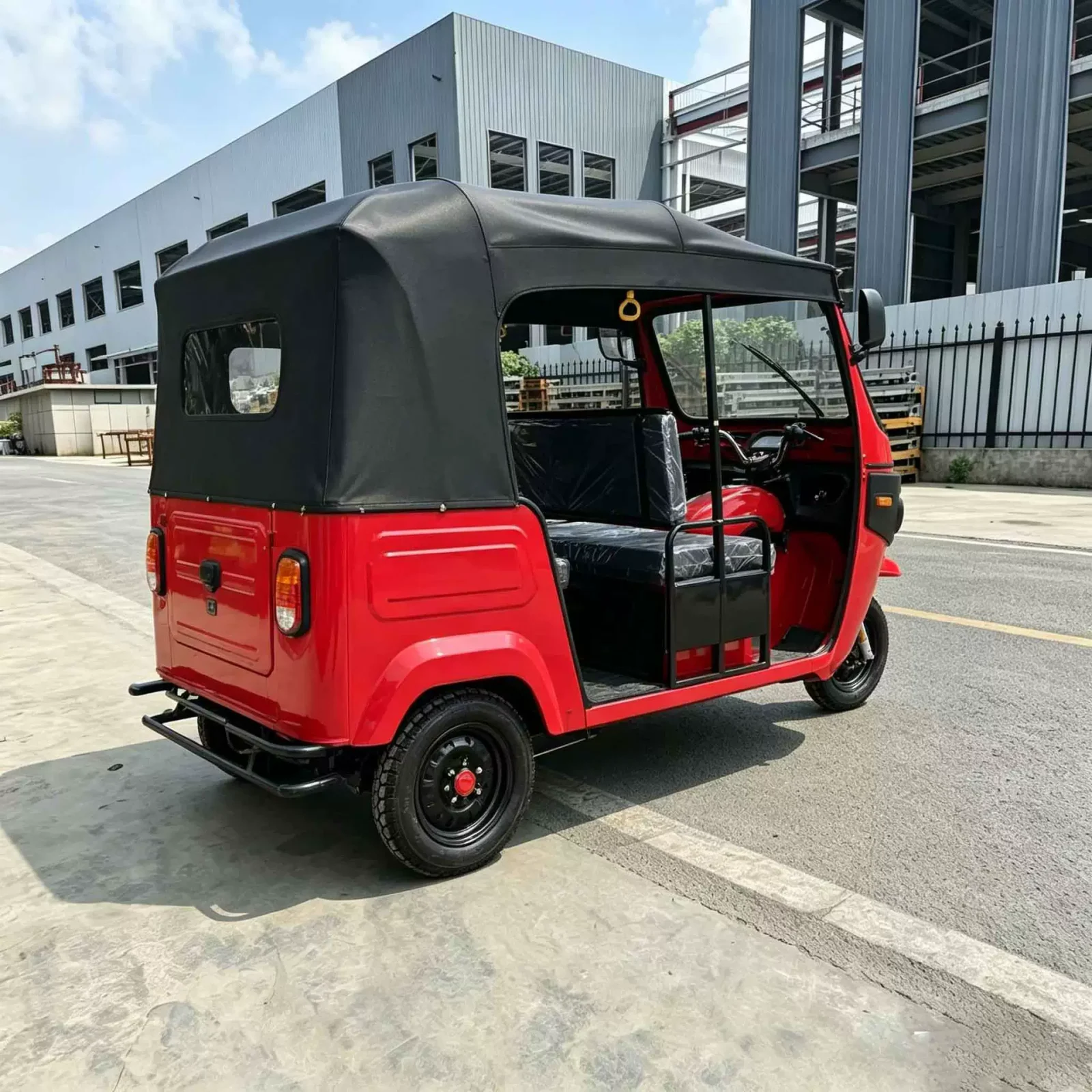 TRIVARO 300cc Passenger Trike 1000kg Payload — Model 163ML