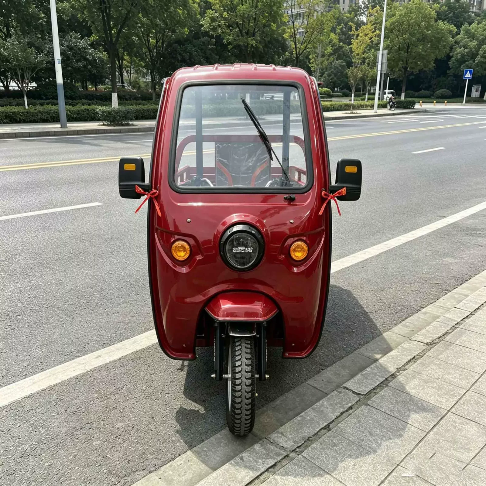 TRIVARO Fuel Tricycle for Export, 1 Seat — Model TRV-09273949
