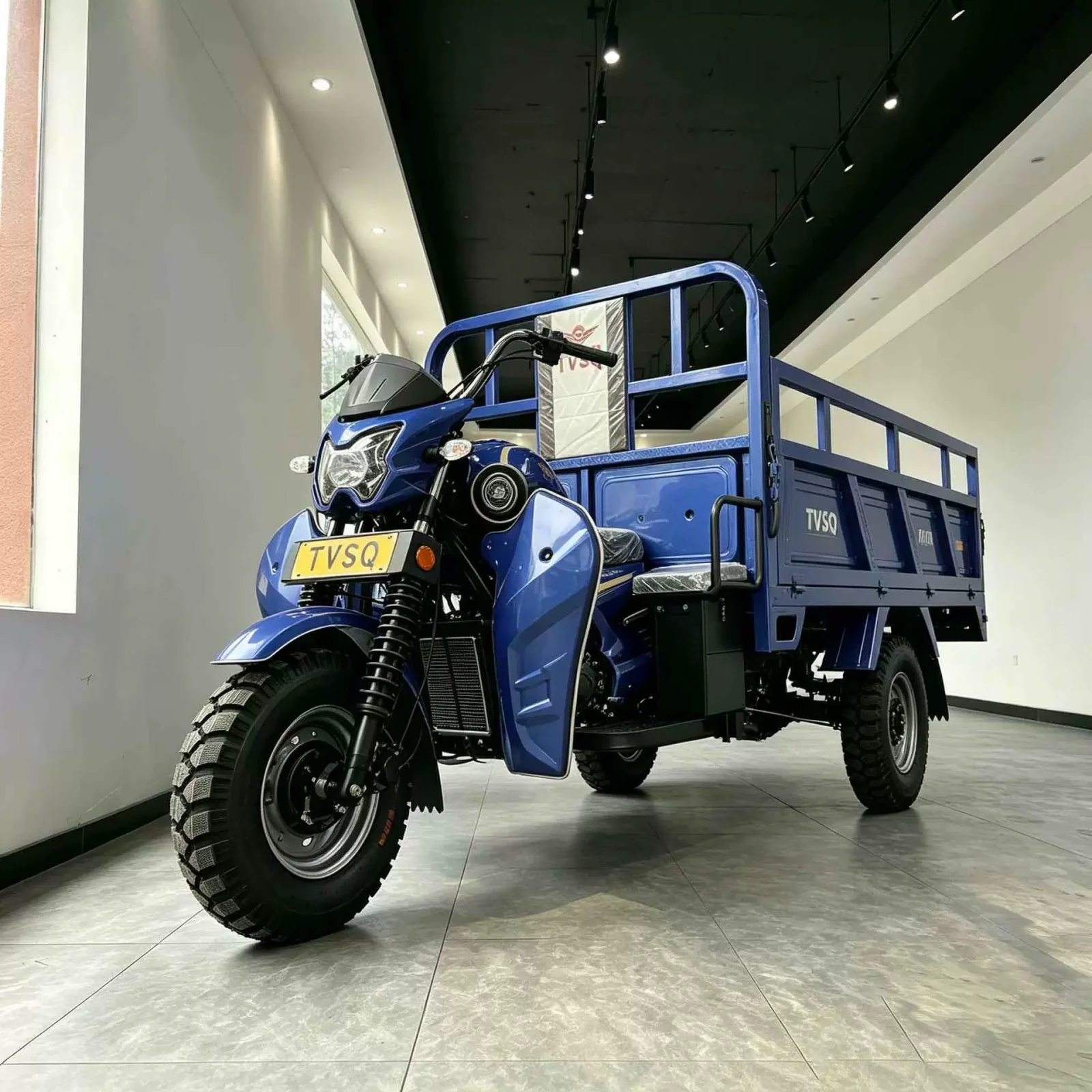 TRIVARO Fuel Cargo Trike for Export, 1 Seat — Model KV200ZH-A