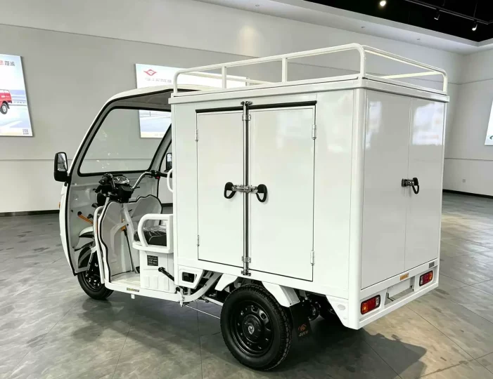 TRIVARO Fuel Tricycle for Export, 1 Seat — Model TRV-70809886