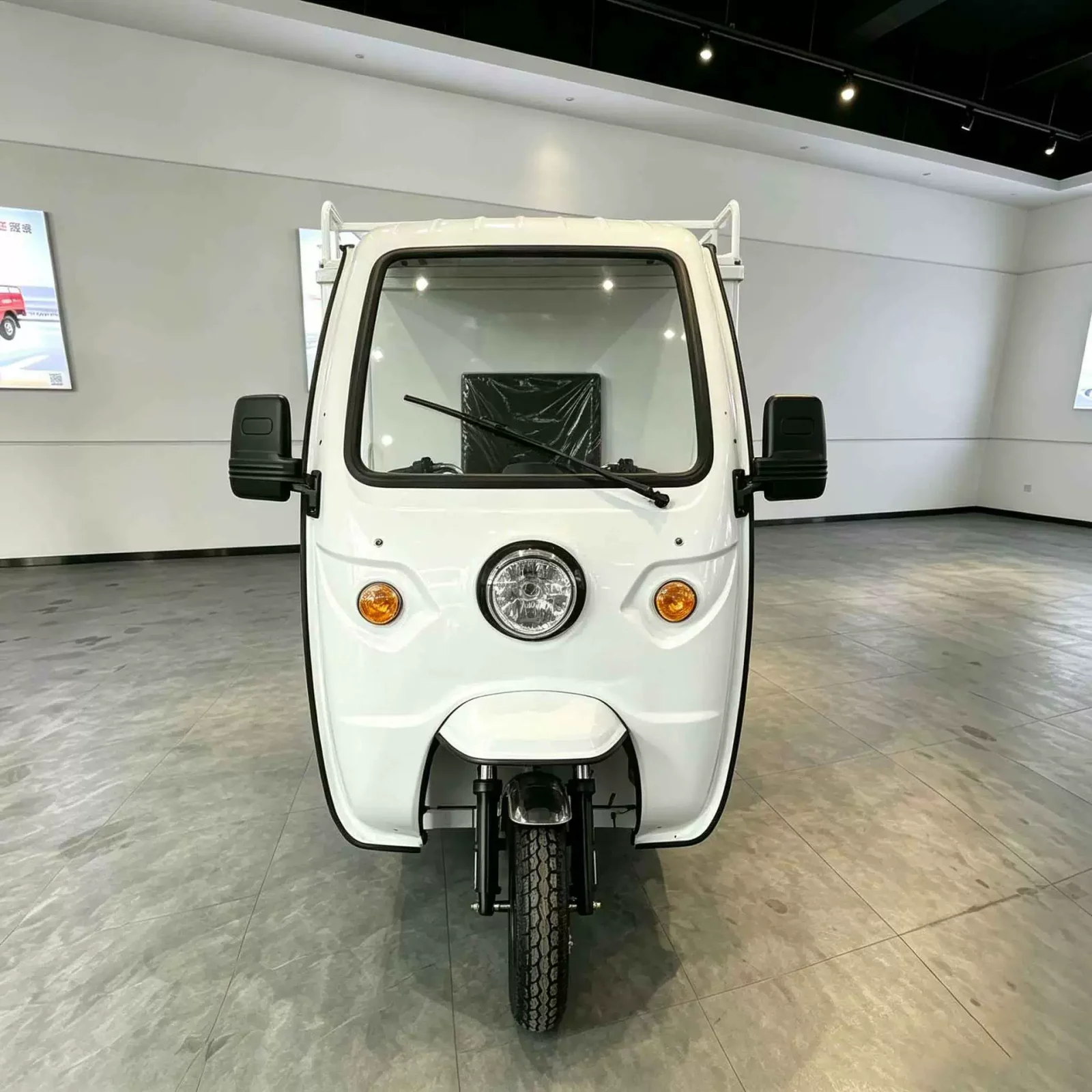 TRIVARO Fuel Cargo Trike for Export, 1 Seat — Model TRV-83333831