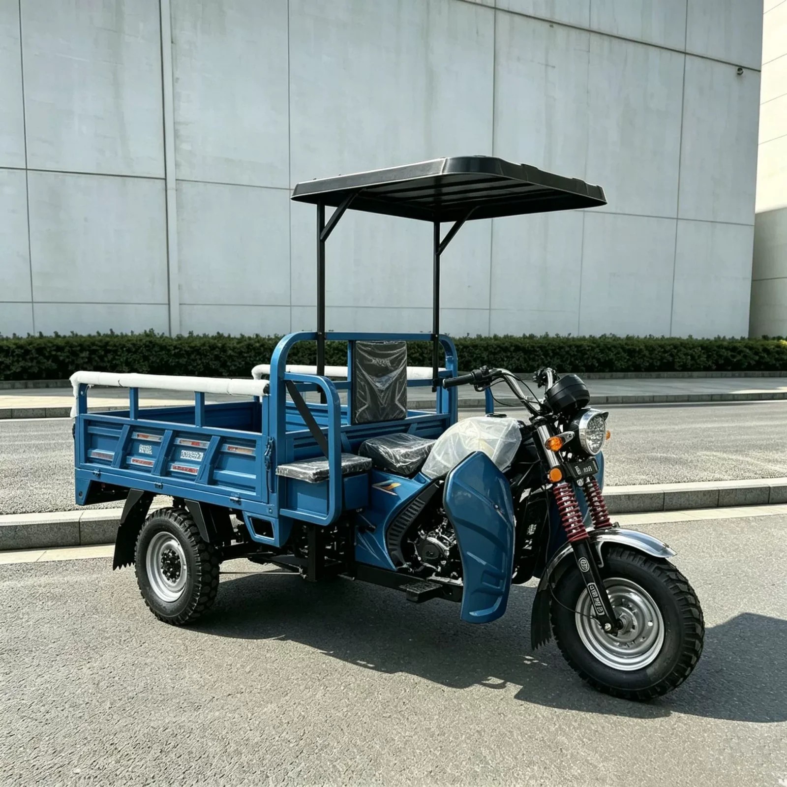 TRIVARO Fuel Tricycle for Export, 1 Seat — Model TRV-21545632